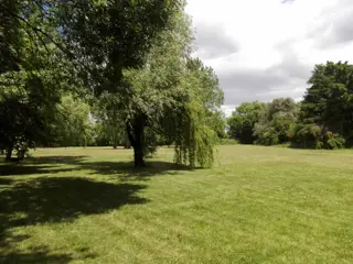 Terreno en venta en Parque Jularó foto 1