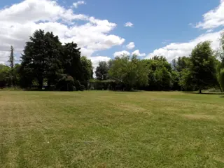 Terreno en venta en Parque Jularó foto 3