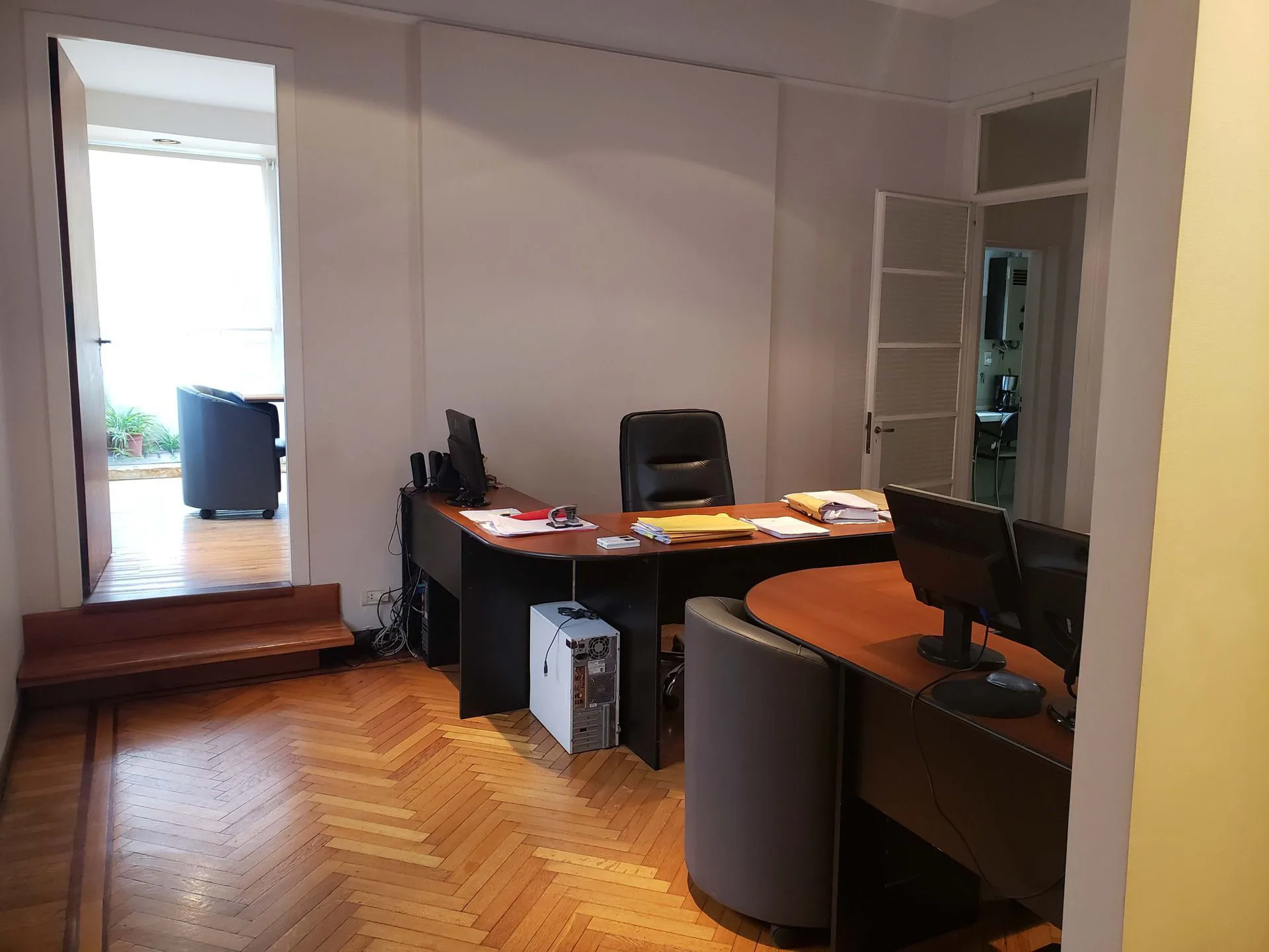 SAN NICOLAS: VENTA DEPARTAMENTO DE 4 AMB + BALCÓN foto 3