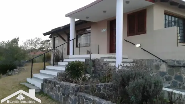 Nºref:1024 -Hermoso Chalet con vista al Lago San Roque en Parque Siquiman