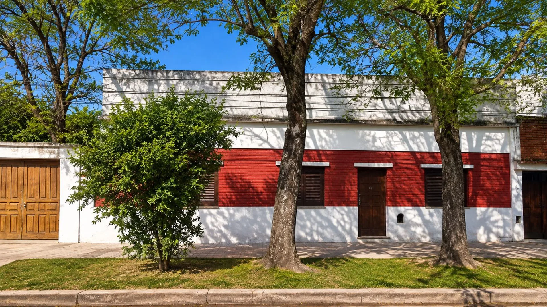 CASA EN VENTA CON BUENA UBICACION Y GRAN POTENCIAL