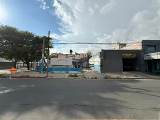 VENTA DE LOTE CON GALPON SOBRE AV ALEM foto 1