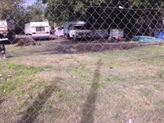 Galpones en Venta con Lote en Esquina Importante de Villa Zapiola foto 4