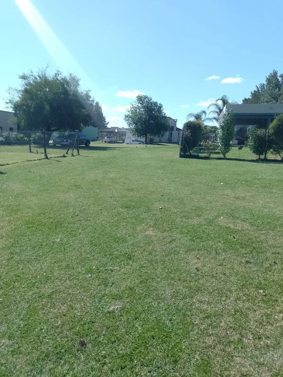LOTE EN VENTA ESCRITURADO, "PILAR PLAZA" PILAR. foto 5