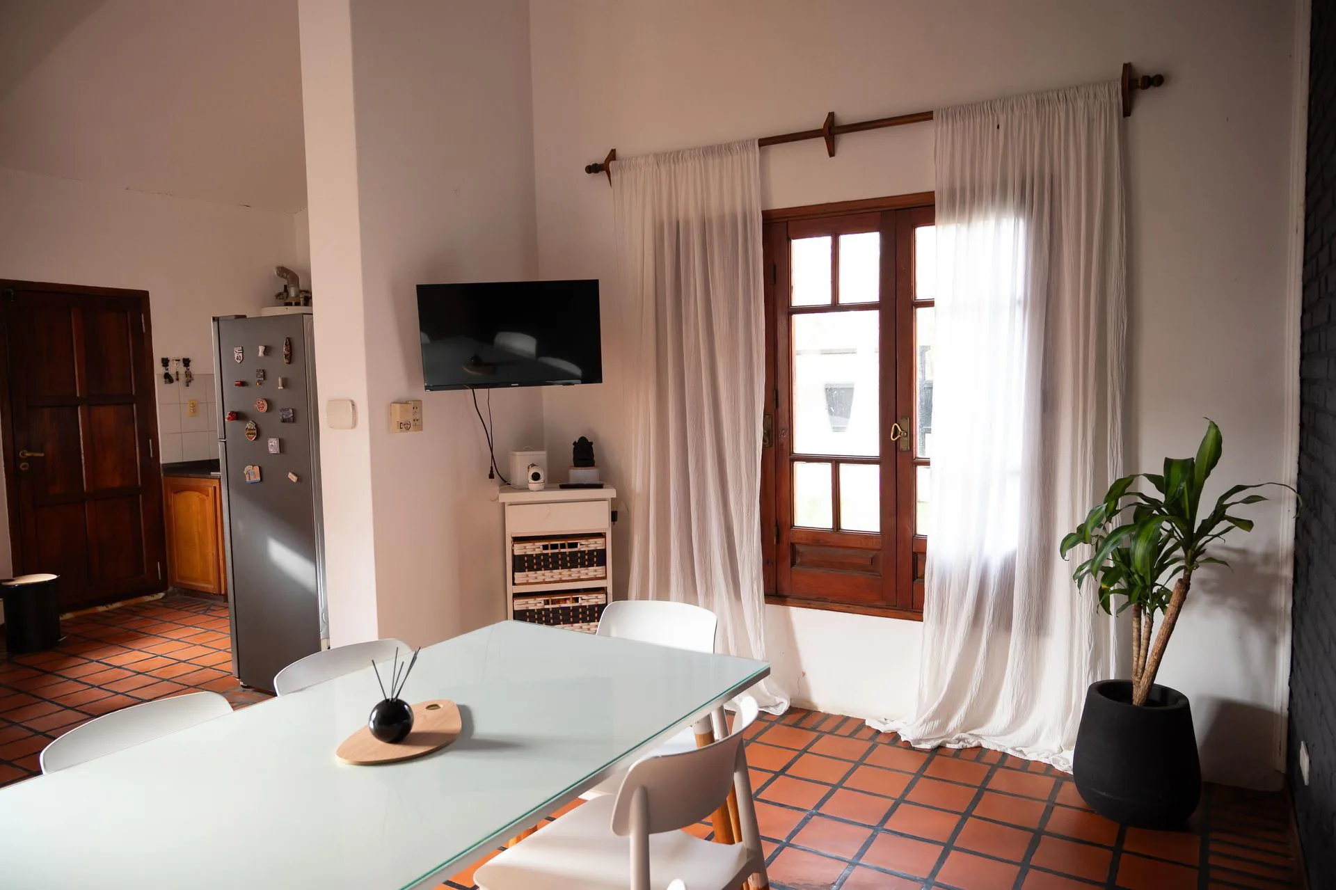 Hermosa casa 3 Dormitorios en Excelente Ubicación foto 5