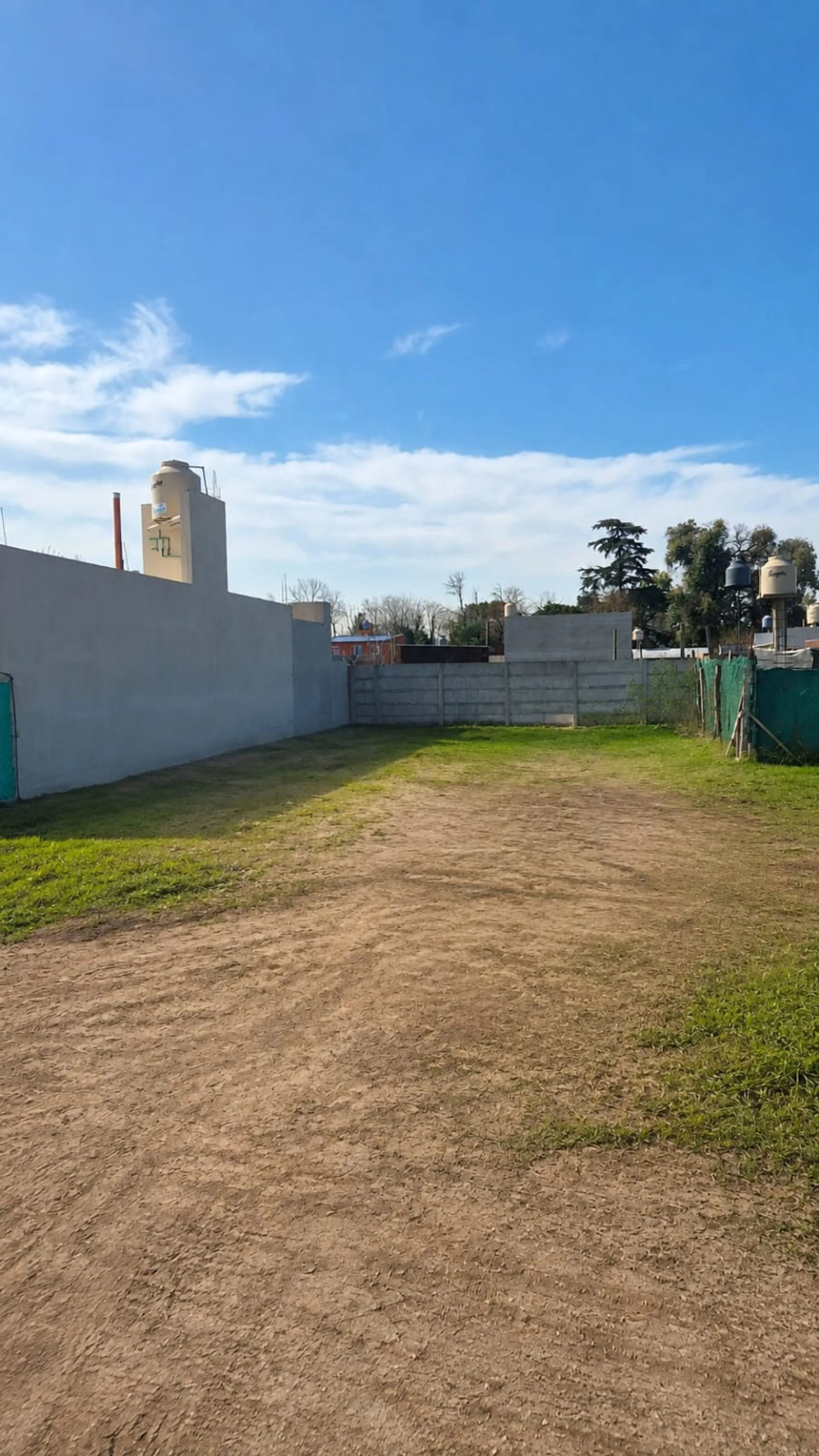 VENTA DE LOTE 230m2 FRANCISCO ALVAREZ foto 3