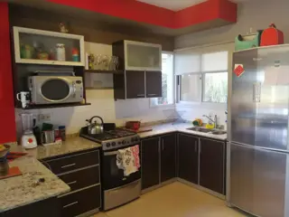 Hermosa casa estilo minimalista en Country Club Banco Provincia foto 2