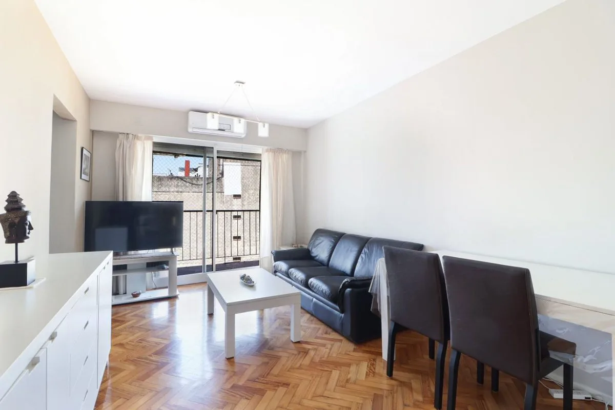 VENTA DEPARTAMENTO 3 AMBIENTES CABALLITO BALCÓN foto 2