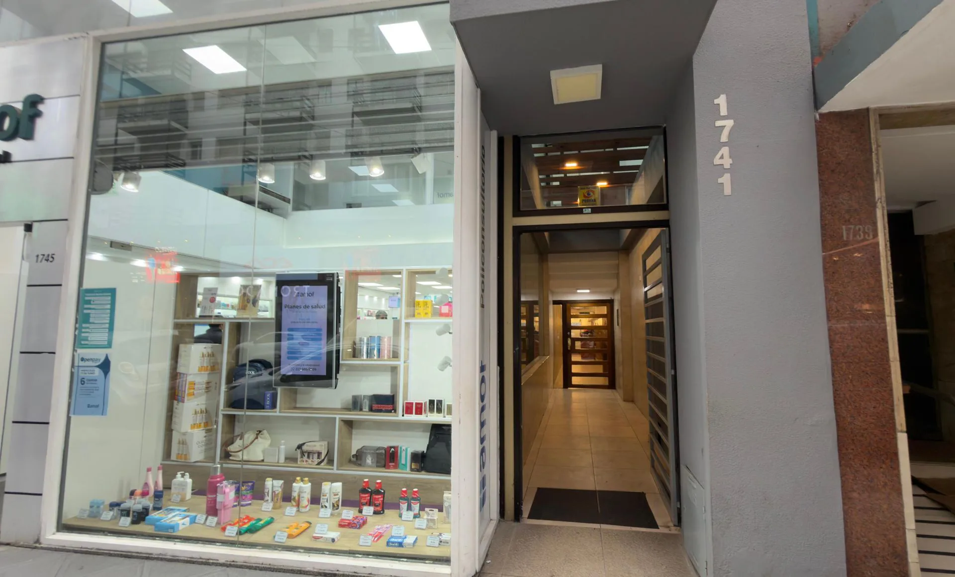 ALQUILER IMPECABLE OFICINA MICROCENTRO foto 3
