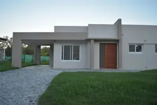 CASA EN VENTA EN PLANTA BAJA COUNTRY FINCAS DE HUDSON foto 1