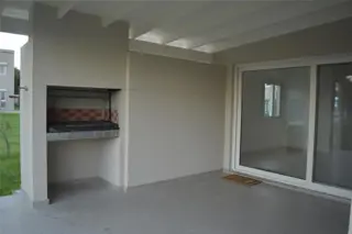 CASA EN VENTA EN PLANTA BAJA COUNTRY FINCAS DE HUDSON foto 2