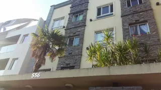 DEPARTAMENTO EN ALQUILER CON COCHERA– BANFIELD foto 2