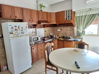 CASA 4 AMBIENTES CON LOCAL VENTA EN BLOCK foto 5