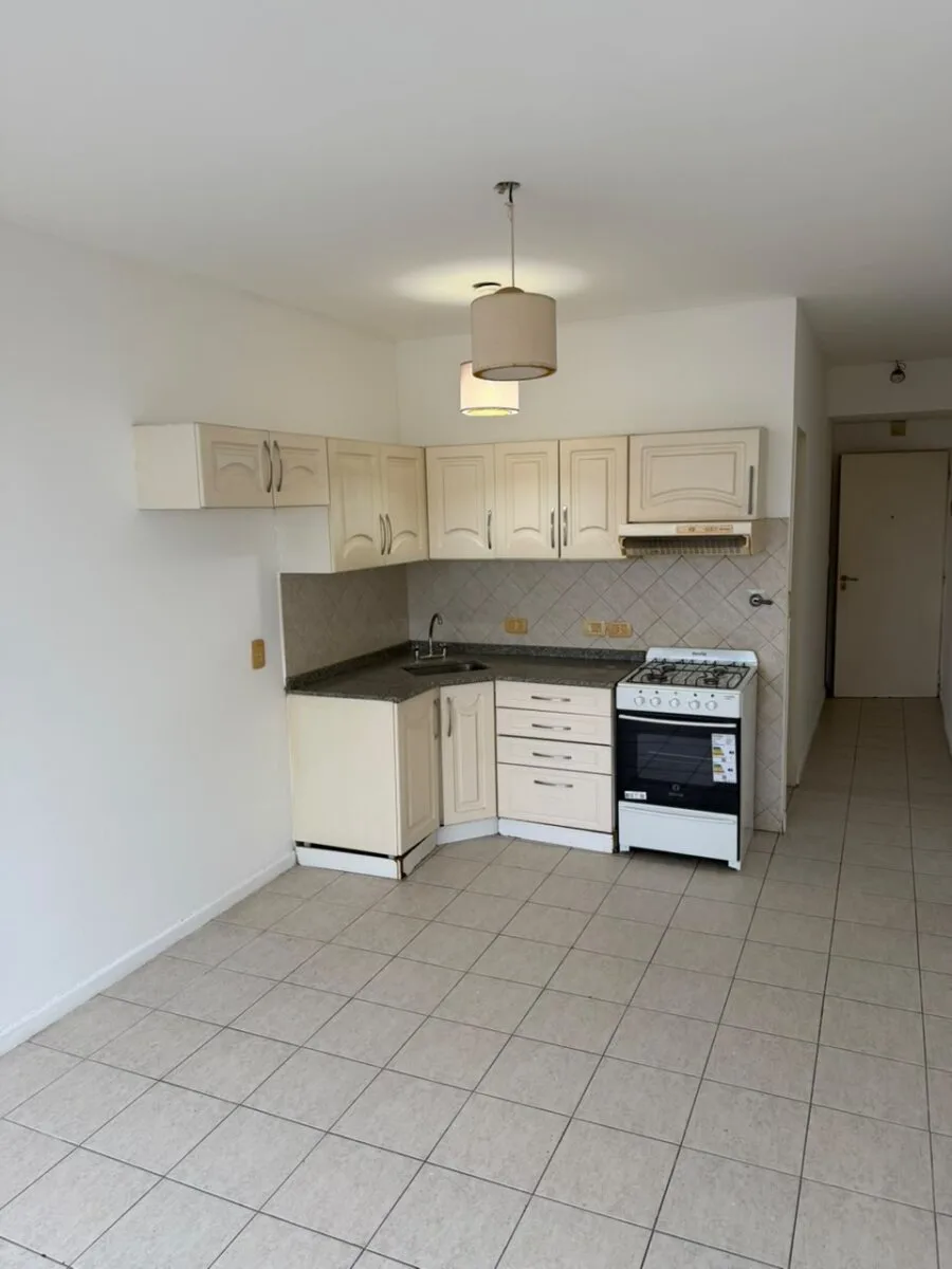 $400.000 ALQ Monoambiente en Edif. IBIZA I foto 5