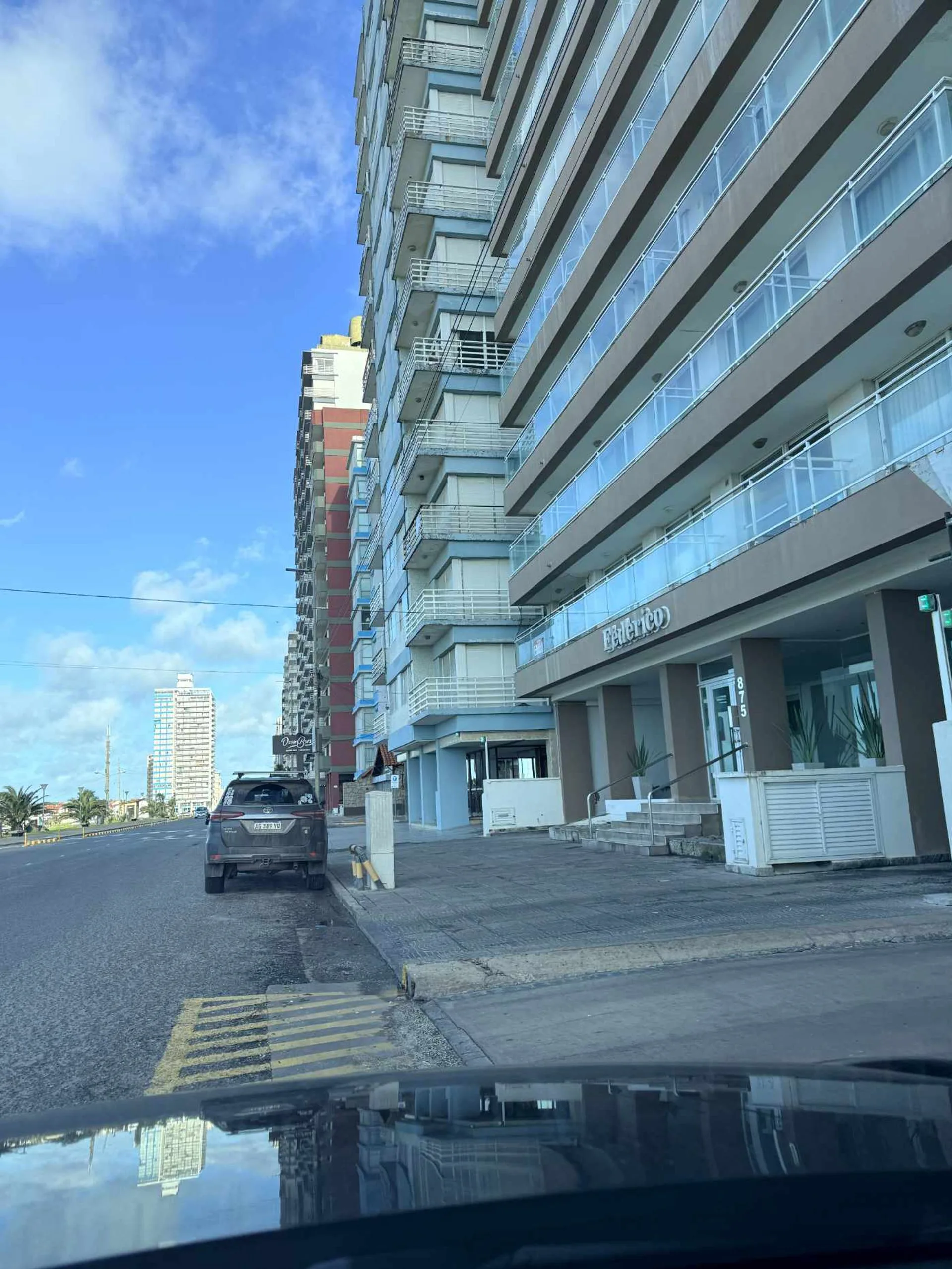 Cochera interna edificio Federico- Miramar foto 4