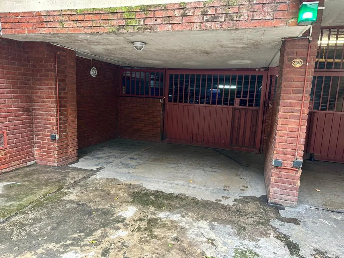 Cochera Espacio Guardacoche Cubierta Belgrano foto 5