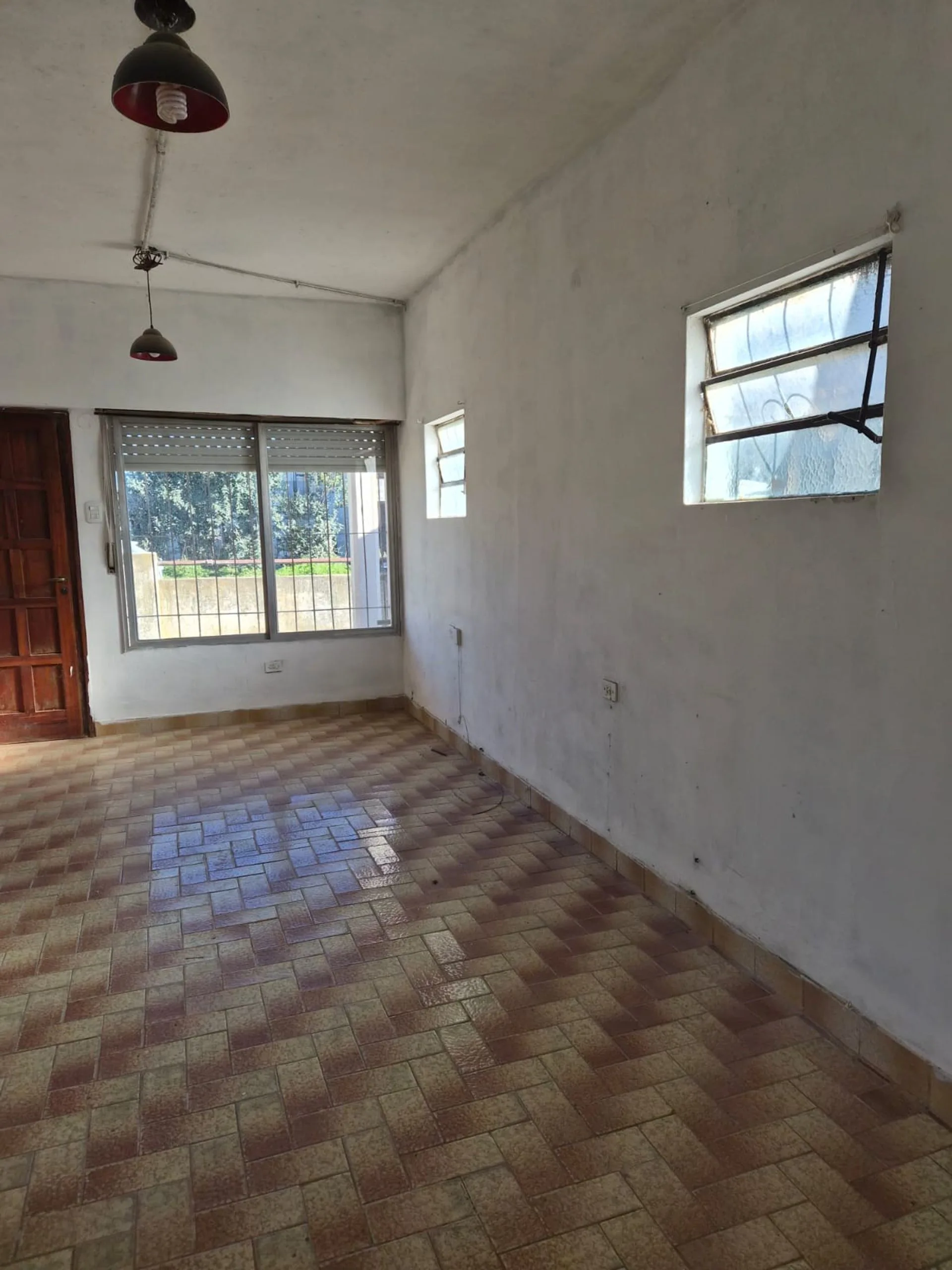 VENTA CASA GRAL LAS HERAS AMPLIO LOTE foto 5