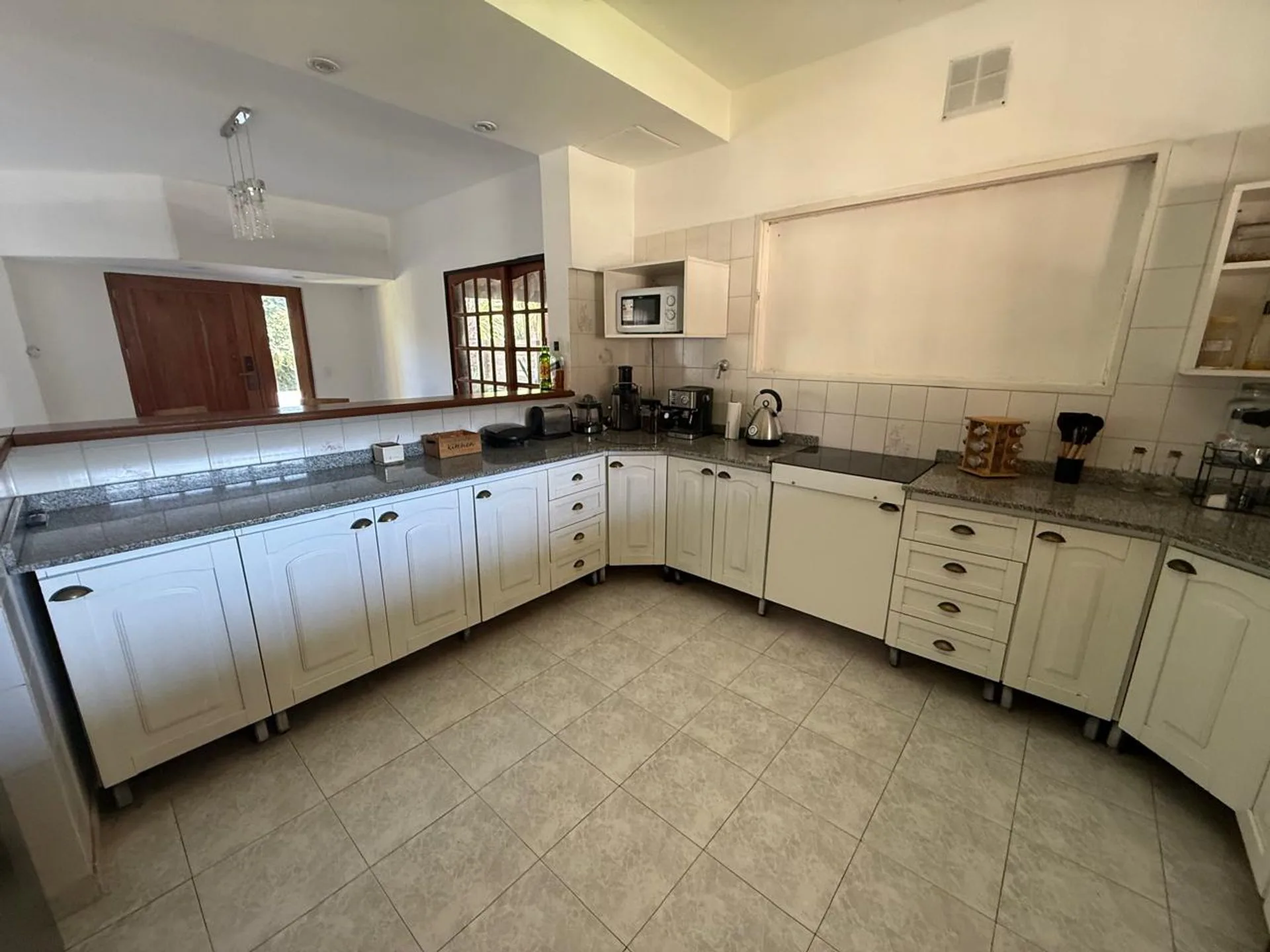 Venta casa 5 ambientes Maschwitz Country Club foto 4