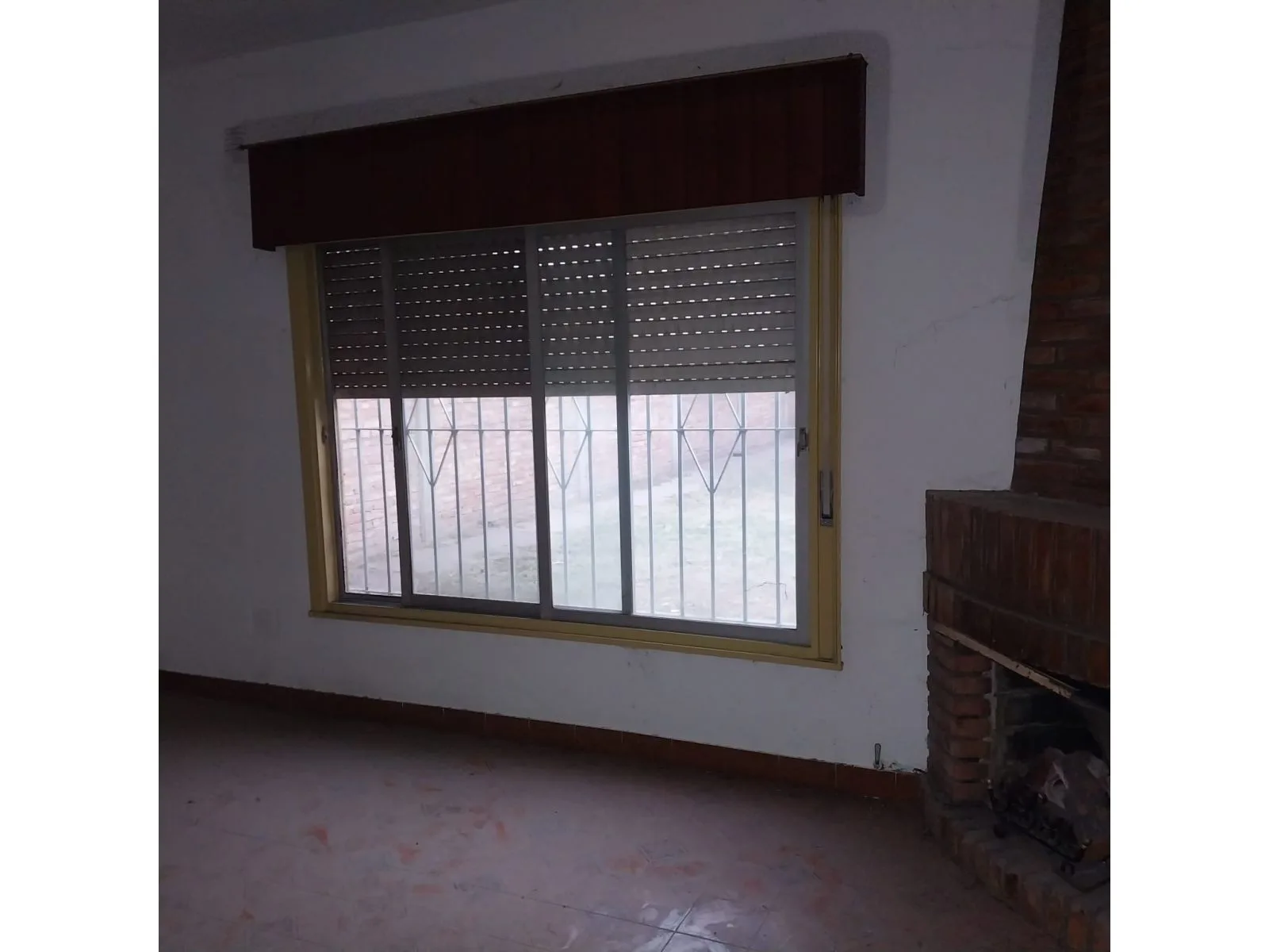 CASA, CON LOTE DE 50m DE FONDO 4 AMB, EN BUEN ESTADO foto 2
