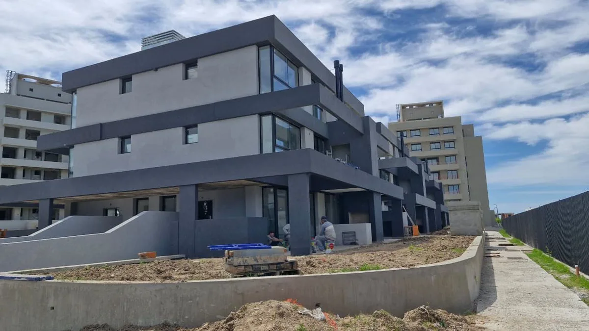 NORDELTA CASA TRIPLEX VENTA  4 AMBIENTES SERENITY foto 3