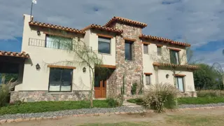 CAFAYATE -Excelente Casa foto 1