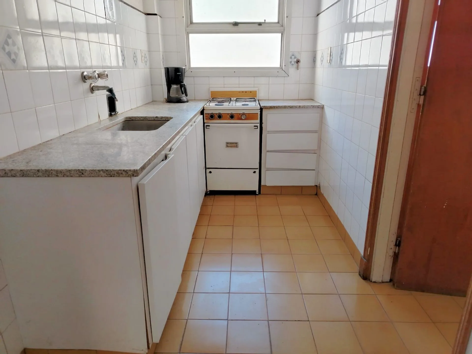Venta departamento 3 ambientes al frente  Centro foto 3
