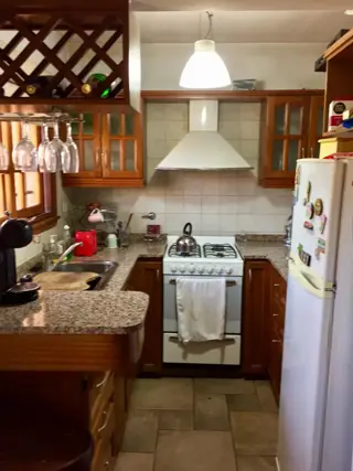 Importante propiedad en zona residencial foto 3