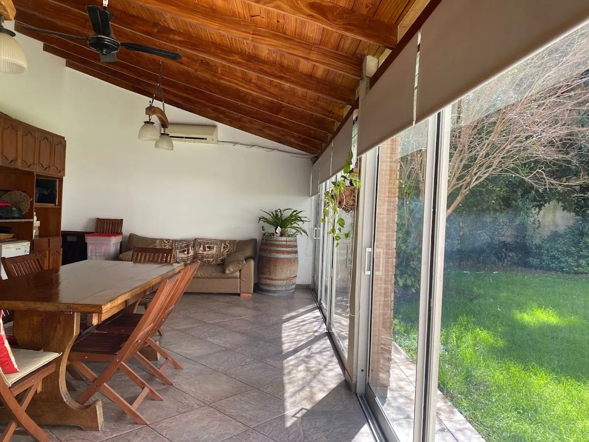 Casa c/Jardín y Pileta en B°Martin foto 4