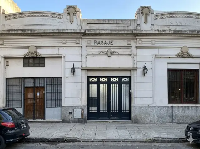 VENTA PH Y LOCAL - SAN CRISTOBAL CABA