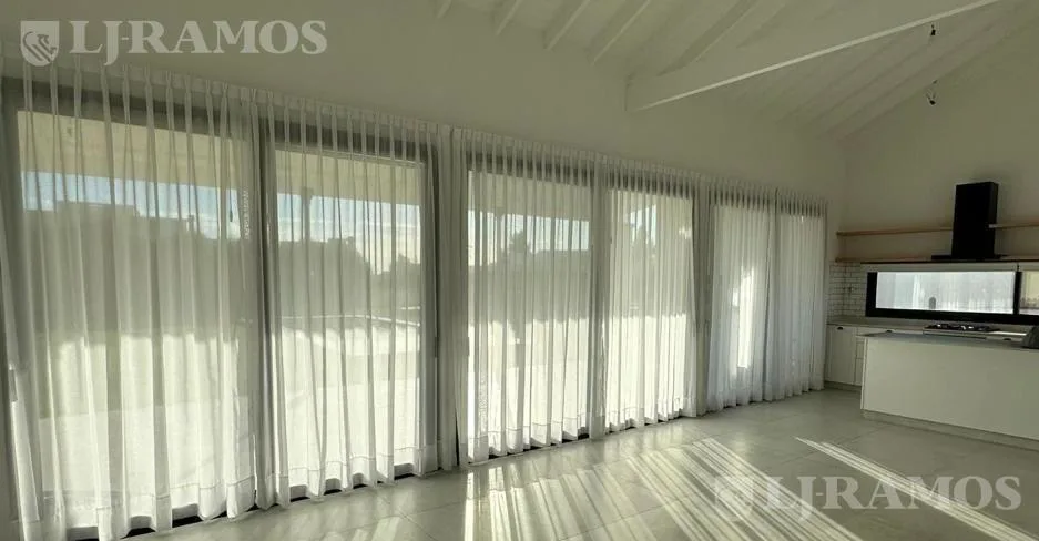 Casa en VENTA CON RENTA San Sebastián MB foto 4