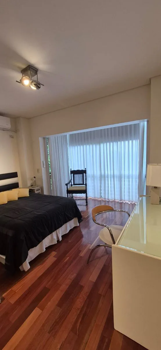 Studio apartment in Palermo – photo 8 of 13
