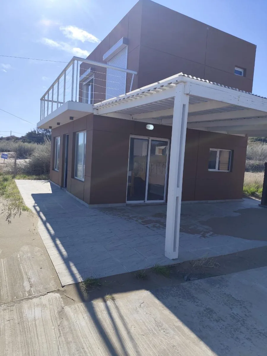 Se venden dos duplex frente al mar foto 2
