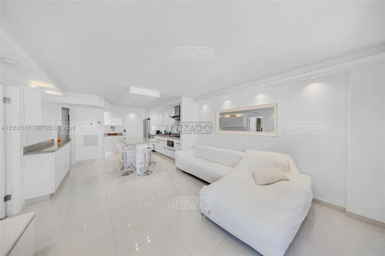 465 Ocean Dr 400 foto 5