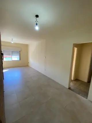 En Venta Departamento de 3 ambientes en La Tablada foto 3