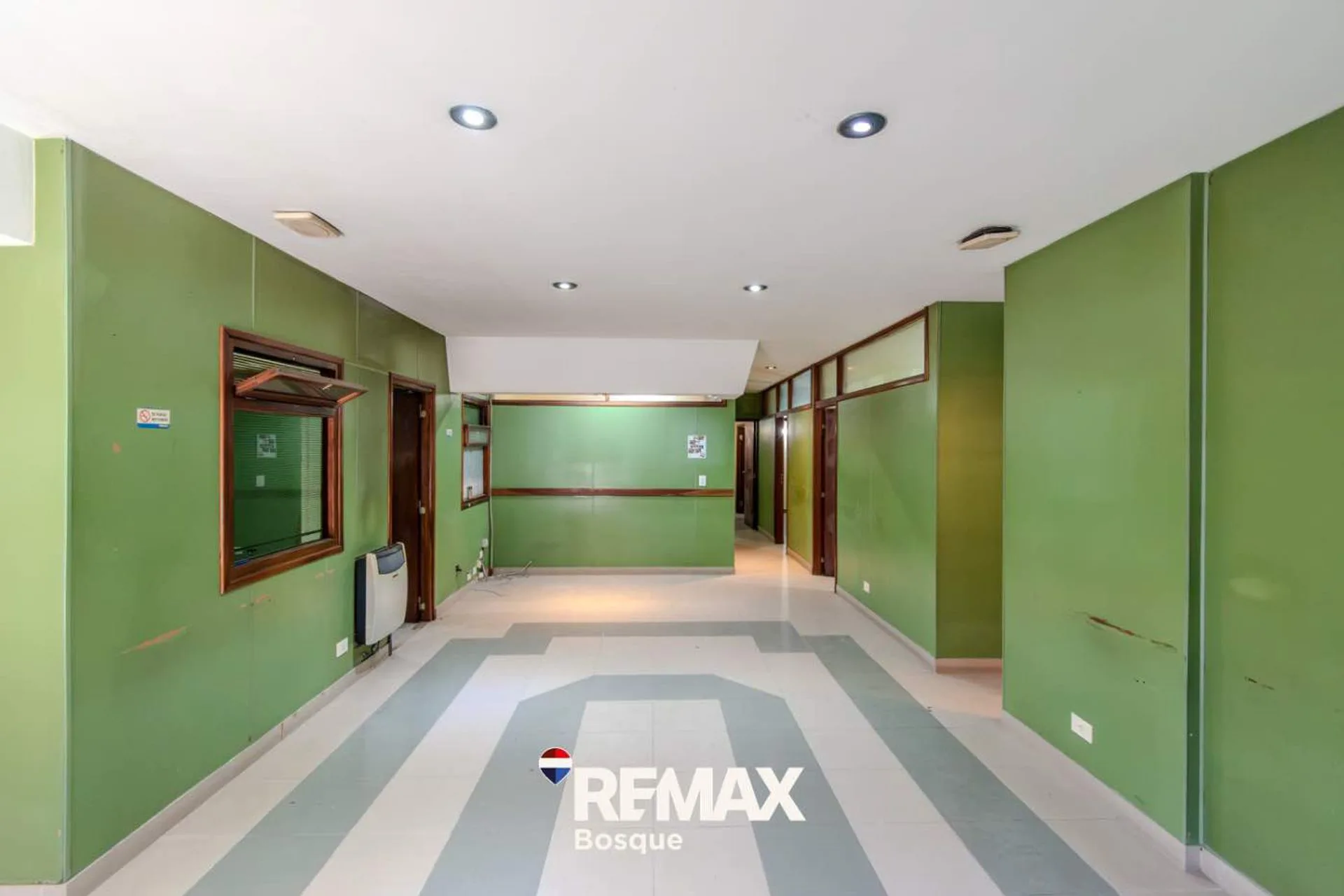 ALQUILER COMERCIAL EN PINAMAR foto 2