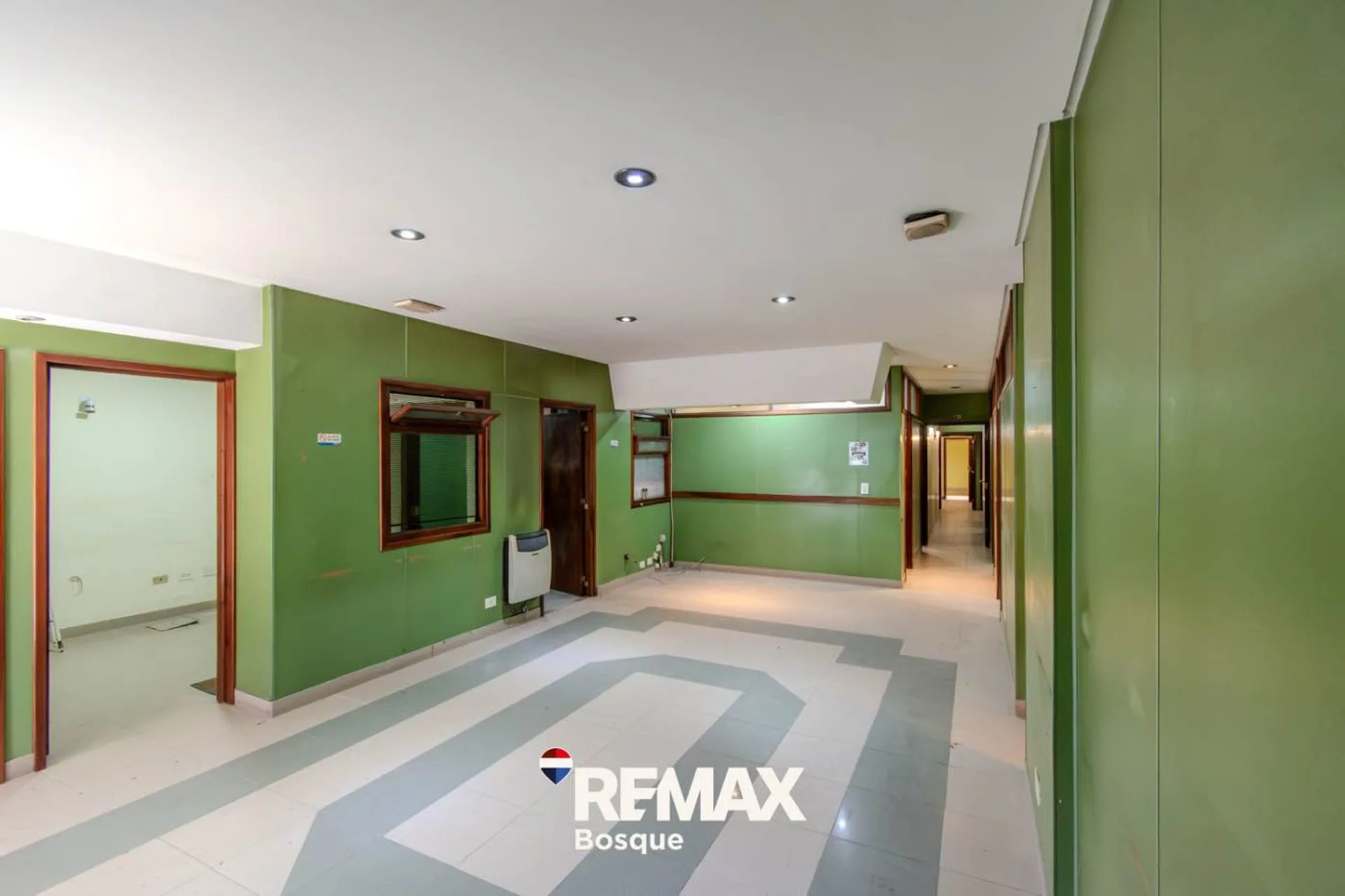 ALQUILER COMERCIAL EN PINAMAR foto 3
