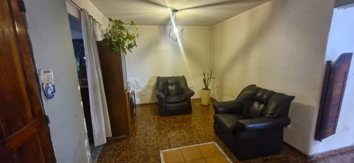 CASA EN VENTA 4 HABITACIONES, 6TA SECCIÓN, MENDOZA foto 4