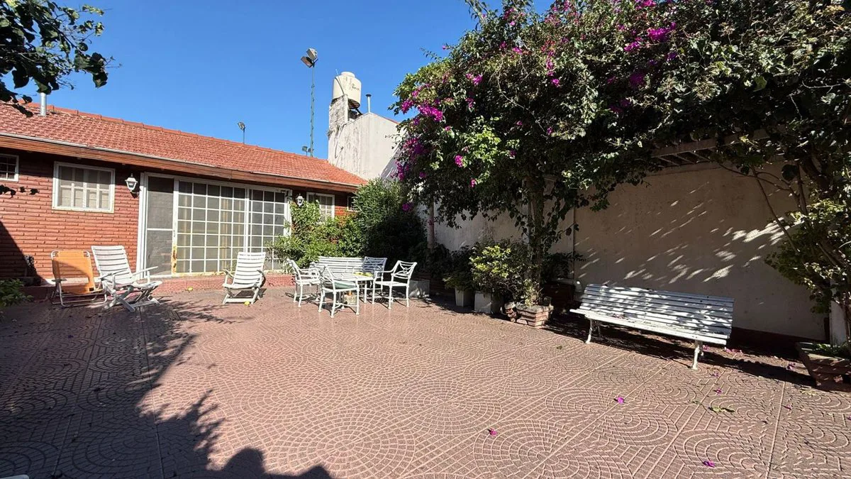 Casa 6 amb en venta VILLA Del PARQUE 2 coch jardin foto 2