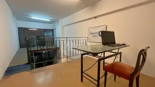 VENTA LOCAL COMERCIAL EN HAEDO CENTRO - UBICADO EN GALERÍA. foto 4