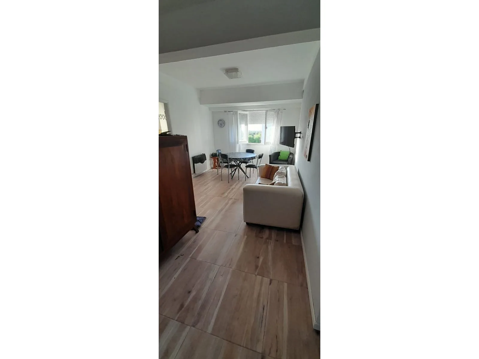 Bright 3-Bedroom Apartment with Open View in Miramar, Azur Building – photo 10 of 19