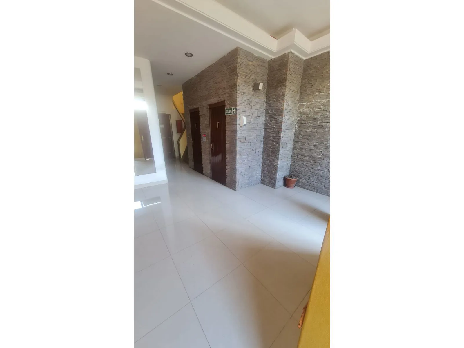 Bright 3-Bedroom Apartment with Open View in Miramar, Azur Building – photo 16 of 19