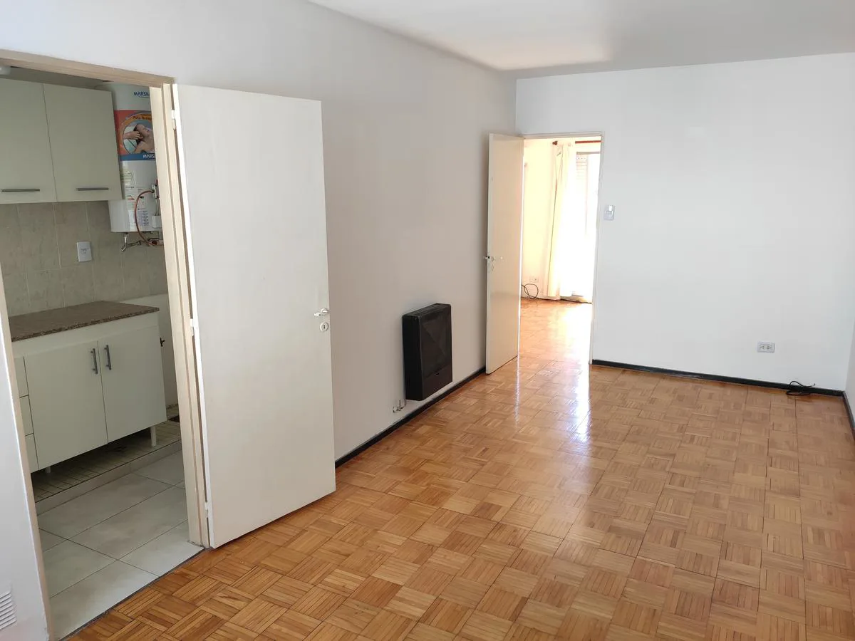 Departamento de un dormitorio en venta en Rosario. foto 2