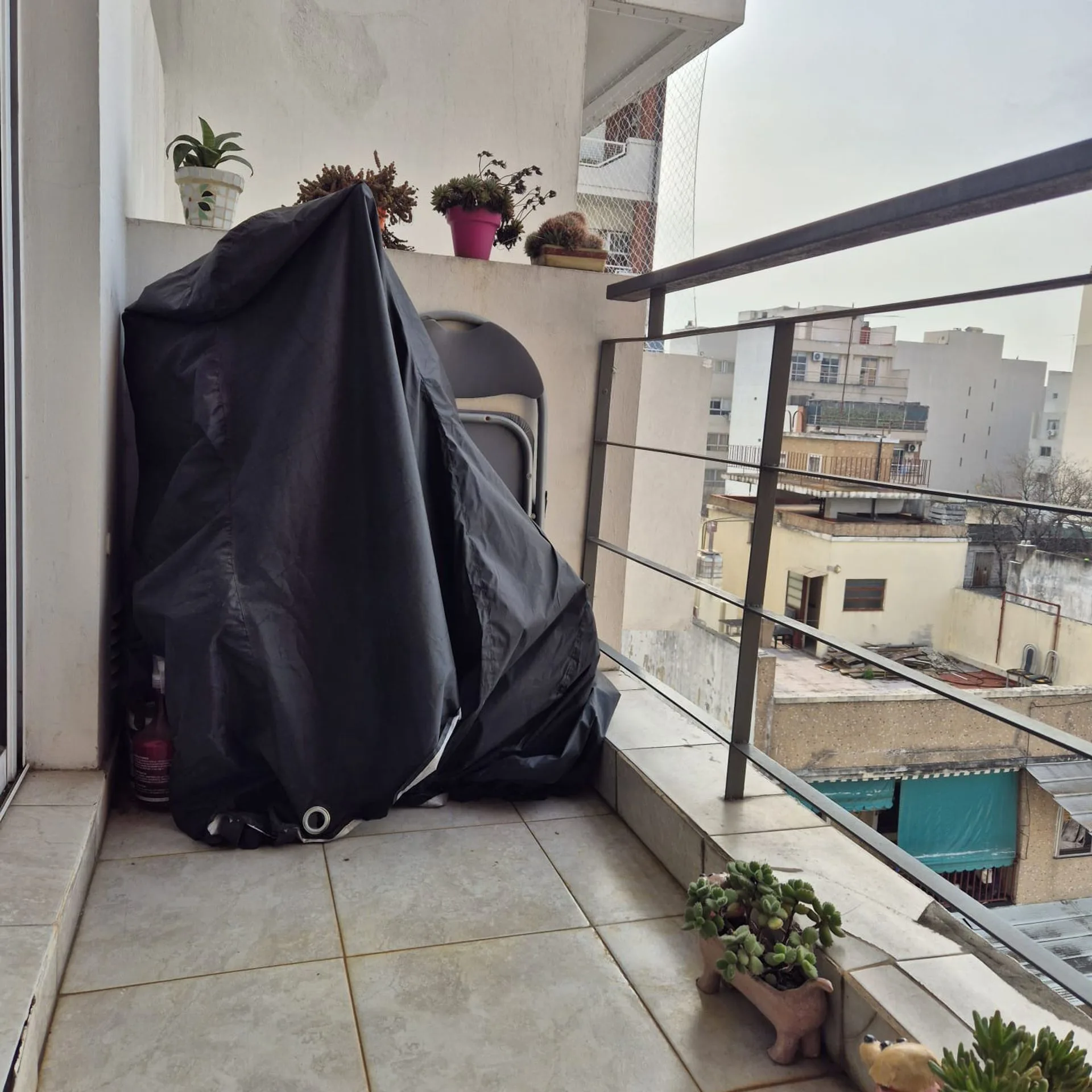VENTA DTO MONOAMBIENTE C/FTE BALCON  MONTE CASTRO foto 4