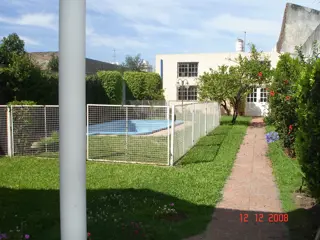 Casa 4 amb en venta , Gge3 autos, fondo libre, piscina, quincho  V. Lugano foto 2