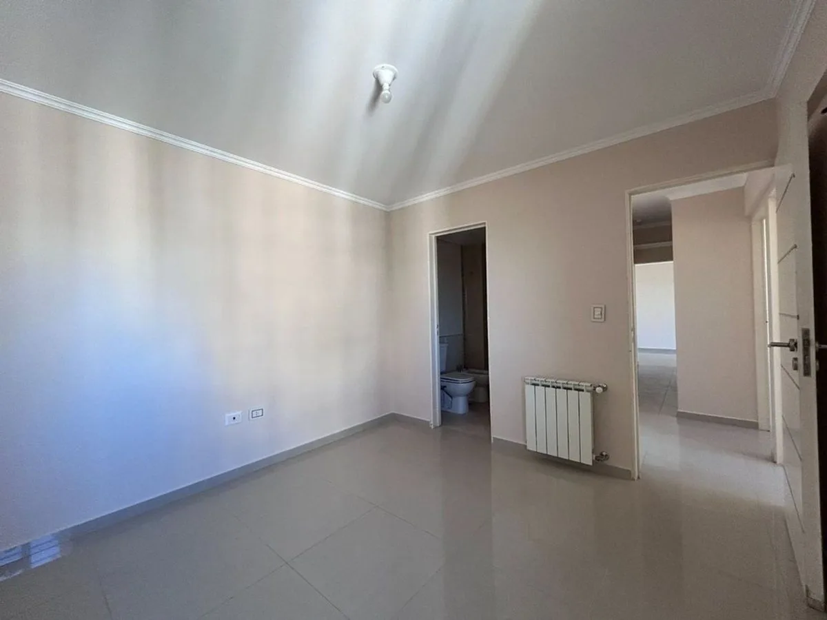 VENTA DPTO 2 DORMITORIO CON COCHERA ALTO VILLA SOL foto 5