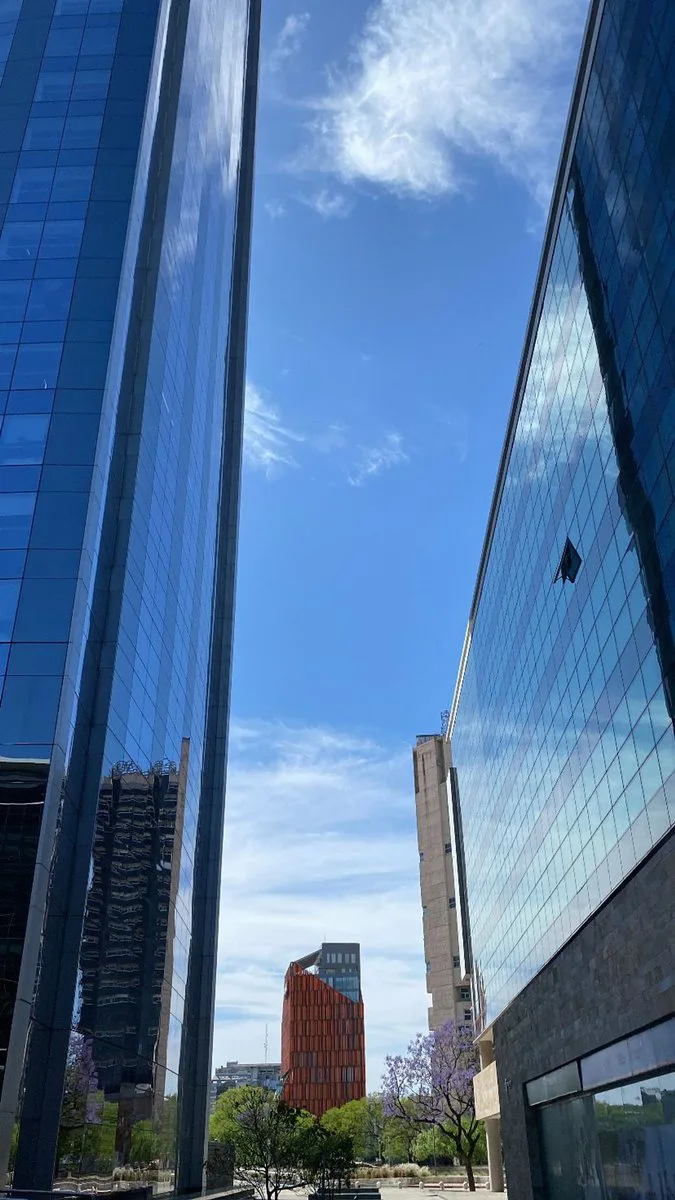 COCHERA EN TORRE CAPITALINAS SEGURIDAD 24HS foto 2