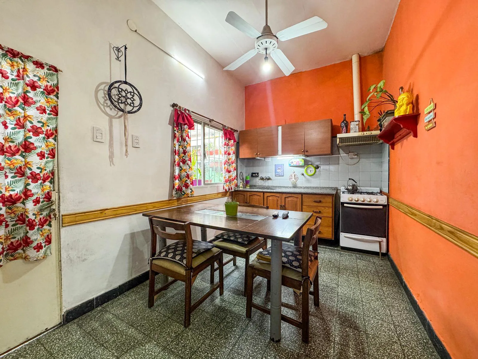 Pje Cortes y Avellaneda - 2 Casas en  venta - Rosario Echesortu foto 3