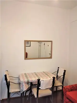 DEPARTAMENTO DE 2 AMBIENTES EN 1° PISO FRENTE A PLAZA Y ACCESO A Vrs. MEDIOS DE TRANSPORTE foto 5