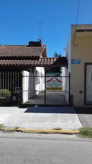Cocheras en Alquiler Paso del Rey Centro, Frente club Social foto 1
