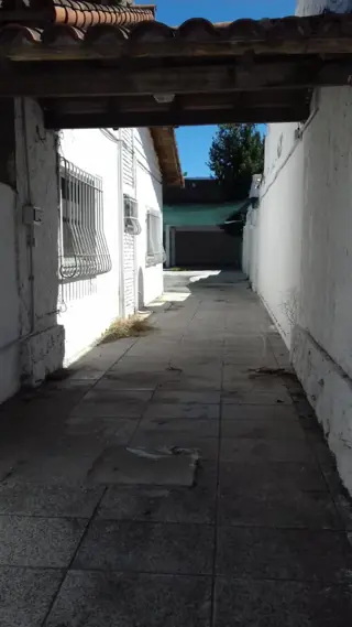 Cocheras en Alquiler Paso del Rey Centro, Frente club Social foto 2